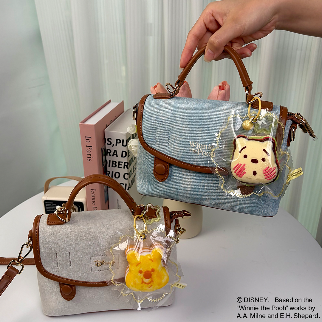 【Disney THE MARKET限定】プーさん　マシュぷにスクイーズバッグキーホルダー
